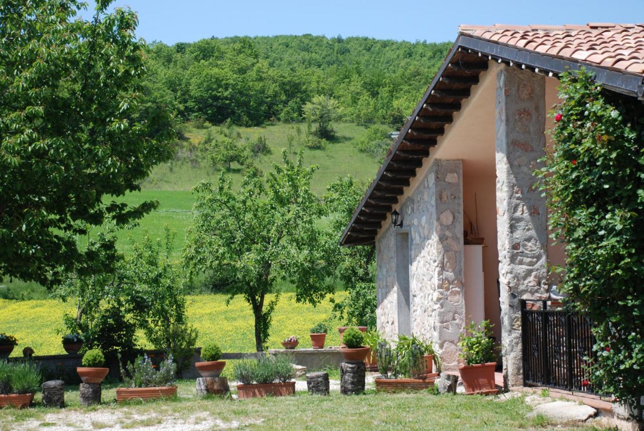 Bed and Breakfast Casale La Torretta Norcia Exterior foto